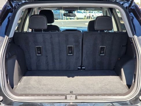 Used 2024 GMC Terrain SLE image 6