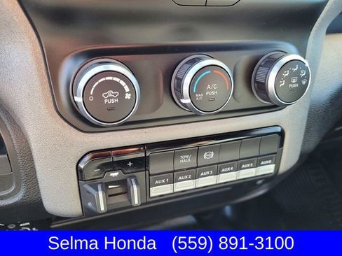 Used 2023 RAM 2500 Tradesman w/ Chrome Appearance Group AWD/4WD image 19
