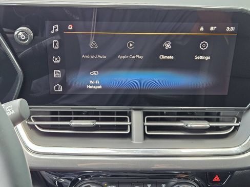 New 2026 Chevrolet Trax ACTIV w/ Sunroof Package FWD image 19