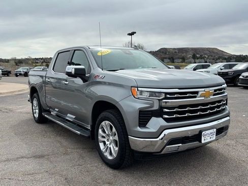 Used 2024 Chevrolet Silverado 1500 LTZ w/ LTZ Premium Package image 9