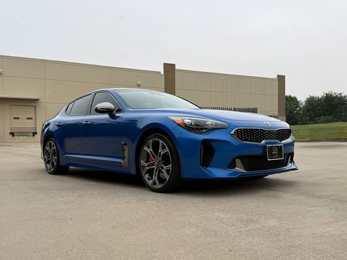 Used 2018 Kia Stinger GT2 RWD image 7