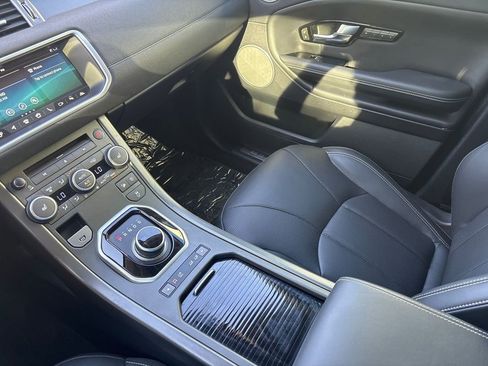 Used 2018 Land Rover Range Rover Evoque HSE image 17
