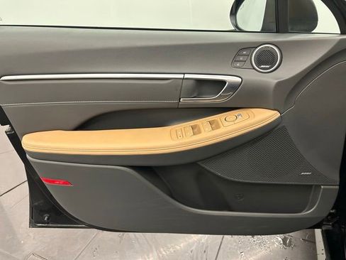 Used 2023 Hyundai Sonata Limited image 12