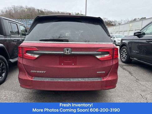 Used 2023 Honda Odyssey Touring image 5