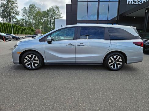 Used 2025 Honda Odyssey EX-L image 2