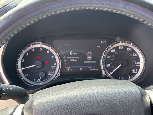 Used 2023 Toyota Highlander XLE image 17