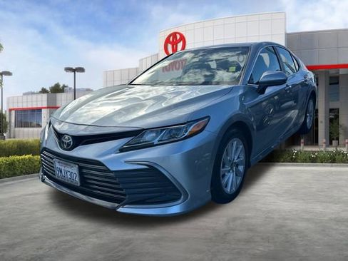 Used 2024 Toyota Camry LE FWD image 3