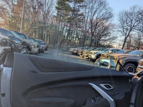 Used 2022 Chevrolet Camaro ZL1 image 12