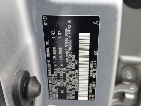 Used 2023 Toyota Highlander LE FWD image 38