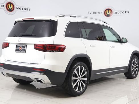 Used 2023 Mercedes-Benz GLB 250 4MATIC image 3