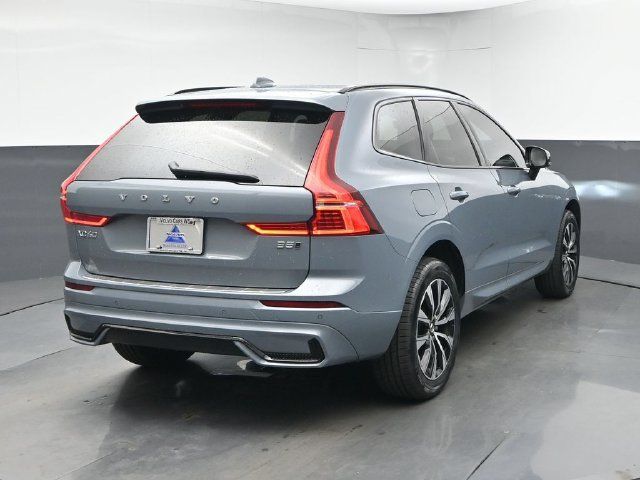Used 2024 Volvo XC60 B5 Core w/ Protection Package Premier AWD/4WD image 8