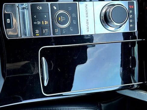 Used 2014 Land Rover Range Rover Supercharged image 20