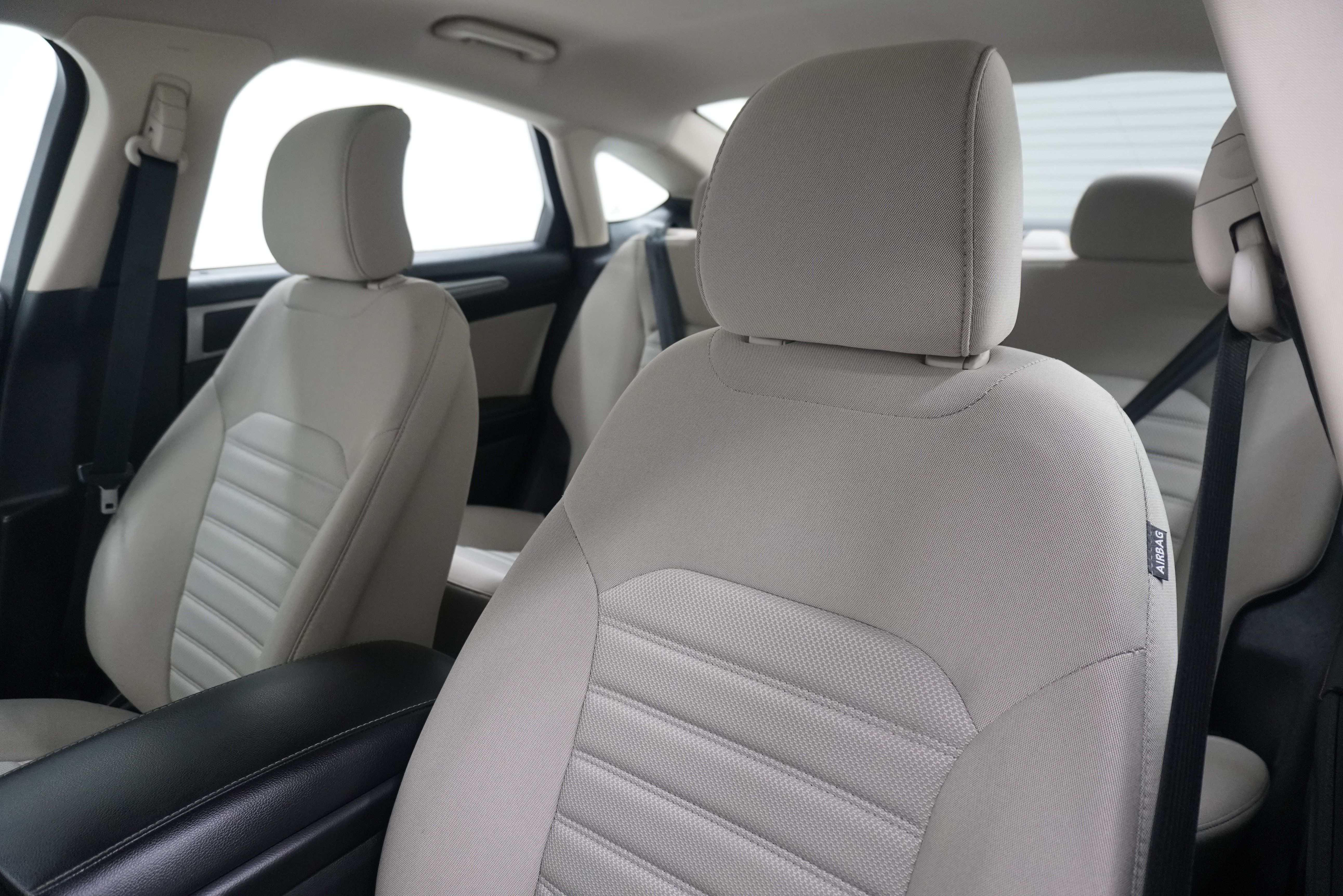 Used 2018 Ford Fusion S FWD image 11