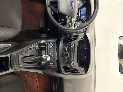Used 2016 Ford Focus SE image 23