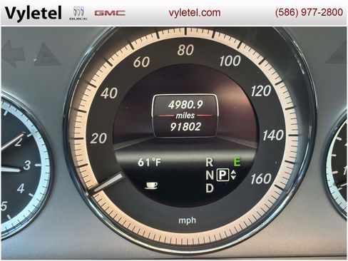 Used 2013 Mercedes-Benz E 350 4MATIC Sedan image 23