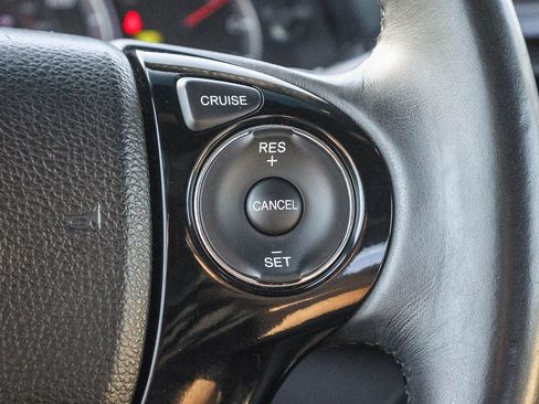 Used 2016 Honda Accord EX-L image 31