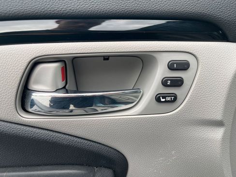 Used 2019 Honda Pilot Touring image 27