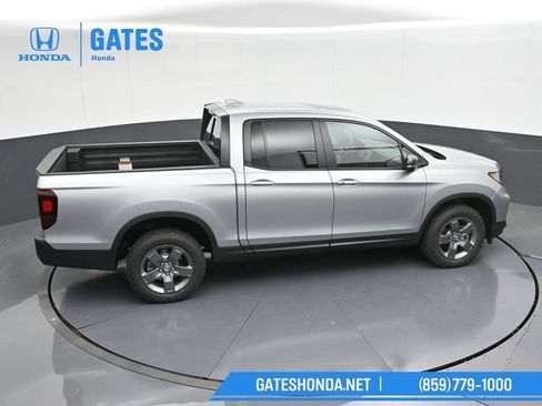 Used 2025 Honda Ridgeline TrailSport image 53