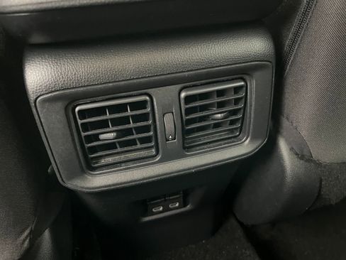 Used 2025 Toyota RAV4 XLE image 25