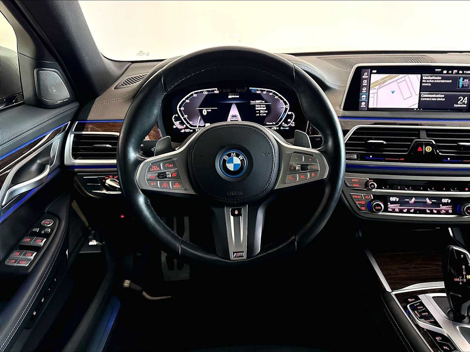 Used 2022 BMW 745e xDrive w/ M Sport Package AWD/4WD image 16