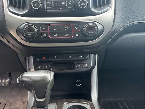 Used 2015 GMC Canyon SLT AWD/4WD image 10