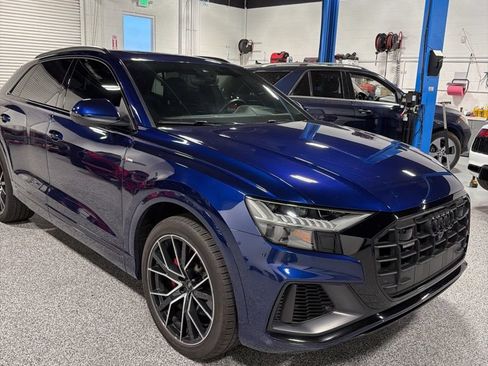 Used 2021 Audi Q8 Prestige w/ Prestige Package AWD/4WD image 3