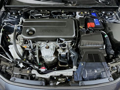 Used 2025 Honda Civic LX image 27