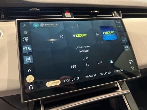 Used 2025 Land Rover Range Rover Evoque S image 30