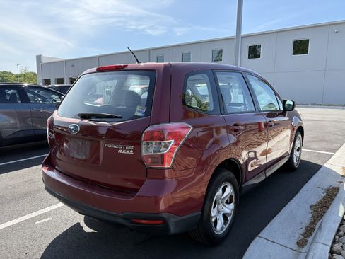 Used 2015 Subaru Forester 2.5i AWD/4WD image 6