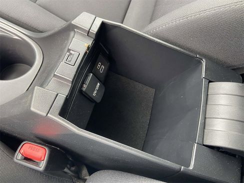 Used 2023 Toyota Corolla LE image 27