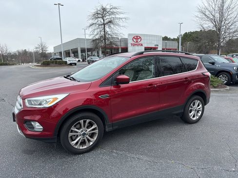 Used 2018 Ford Escape SEL image 1