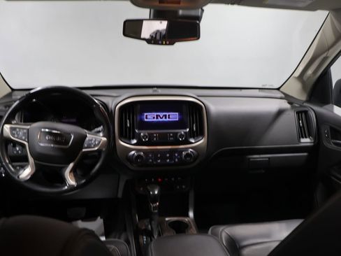 Used 2022 GMC Canyon Denali w/ Denali Black Edition Package AWD/4WD image 16