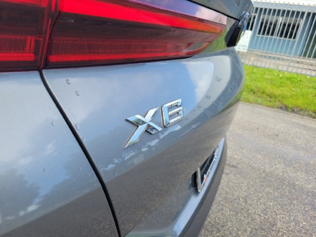 Used 2024 BMW X6 xDrive40i w/ Premium Package AWD/4WD image 10
