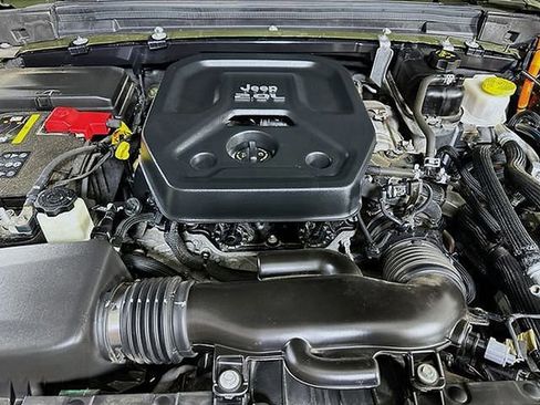 Used 2022 Jeep Wrangler Unlimited Sahara w/ Cold Weather Group image 38