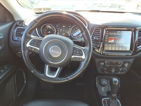 Used 2018 Jeep Compass Limited image 16