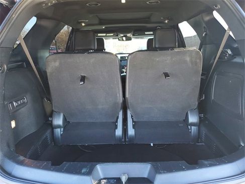 Used 2018 Ford Explorer Sport w/ Equipment Group 401A image 9