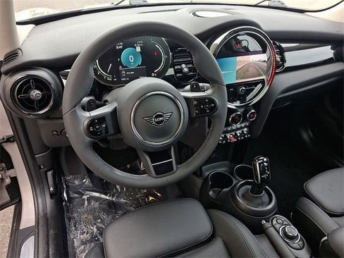 Used 2024 MINI Cooper S image 11