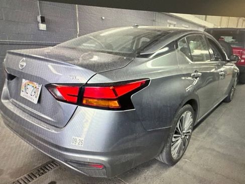 Certified 2023 Nissan Altima 2.5 SL FWD image 5