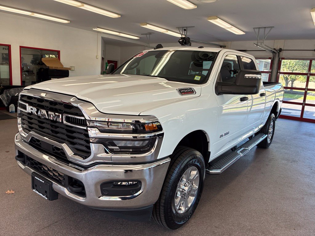 Certified 2026 RAM 2500 Big Horn AWD/4WD image 3