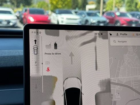 Used 2024 Tesla Model 3 Standard Range RWD image 28
