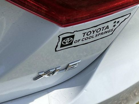 Used 2018 Toyota Camry XLE image 8