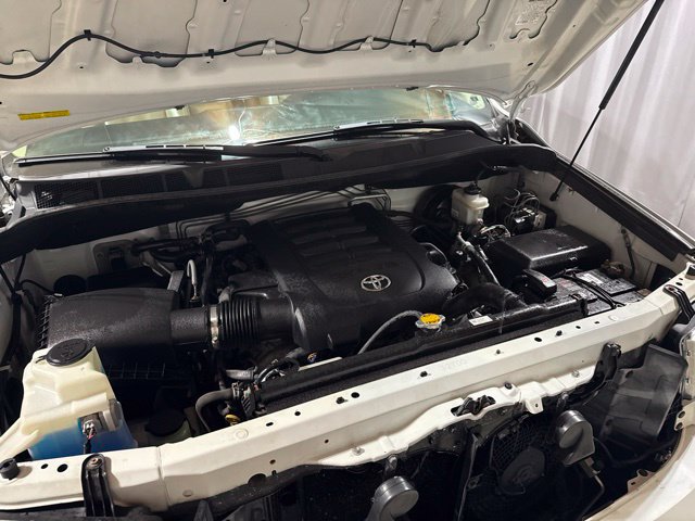Used 2015 Toyota Sequoia Platinum AWD/4WD image 29
