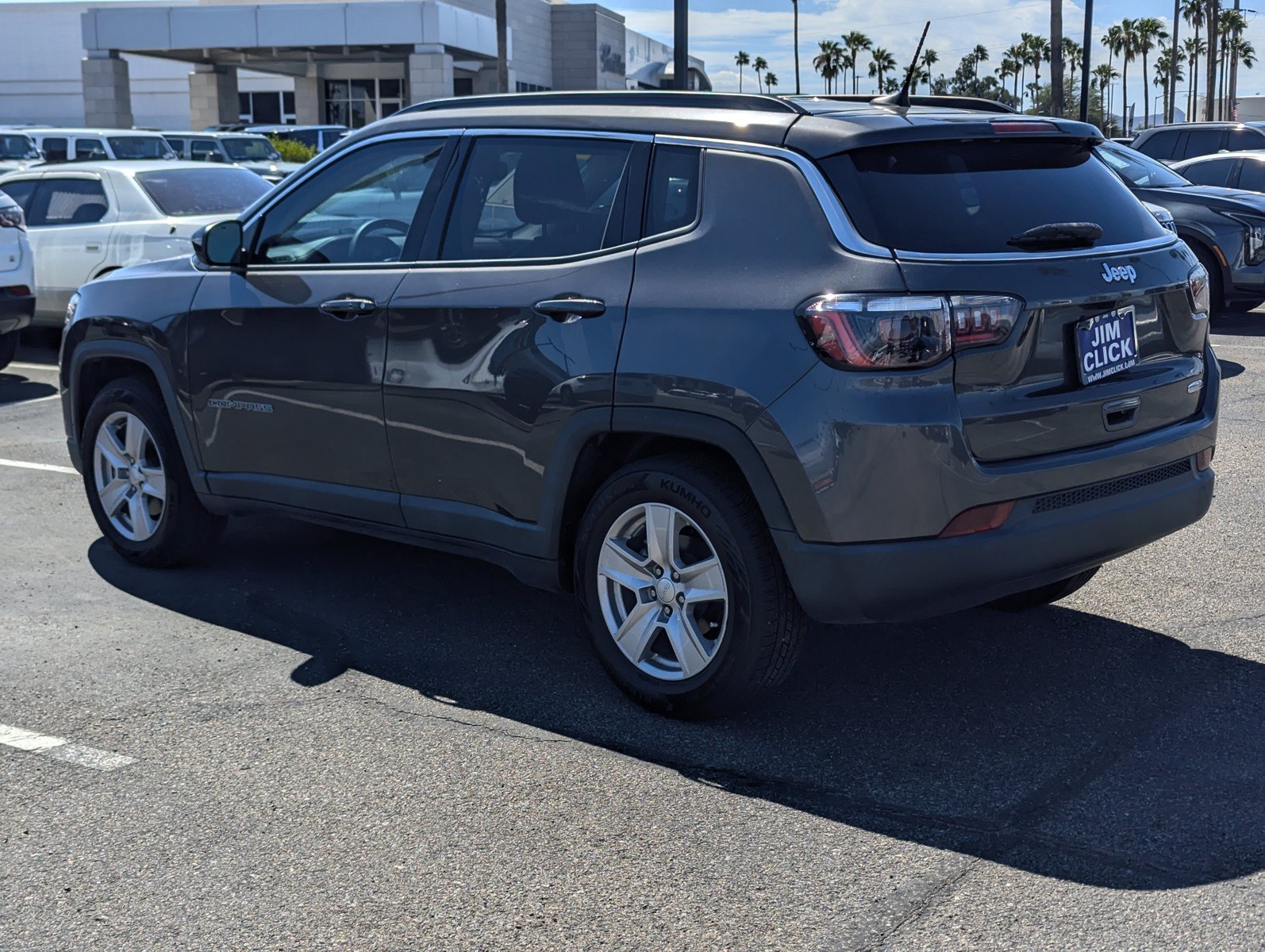 Certified 2022 Jeep Compass Latitude FWD image 4