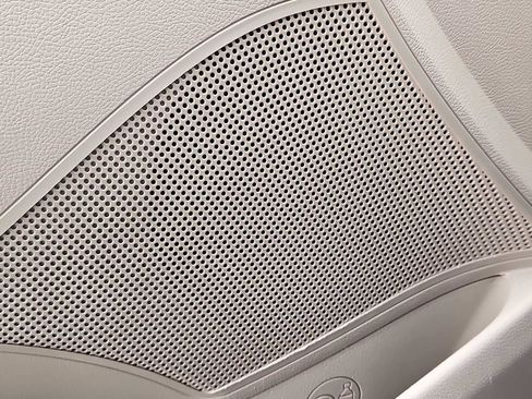 Used 2016 Hyundai Elantra SE image 27