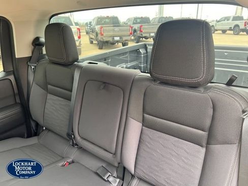 Used 2022 Nissan Frontier SV w/ Technology Package image 14