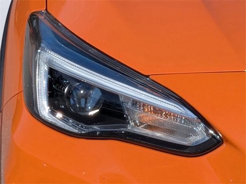 Used 2020 Subaru Crosstrek 2.0i Limited w/ Moonroof Package w/Navigation image 9