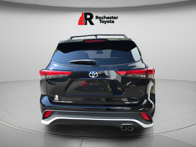 Used 2023 Toyota Highlander XSE AWD/4WD image 6