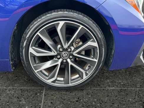 Used 2020 Toyota Corolla XSE image 9