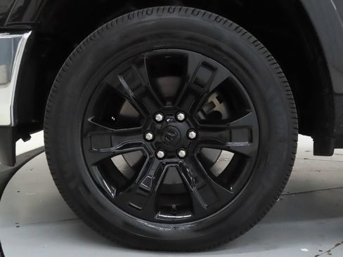 Used 2019 RAM 1500 Limited w/ Off Road Group AWD/4WD image 27