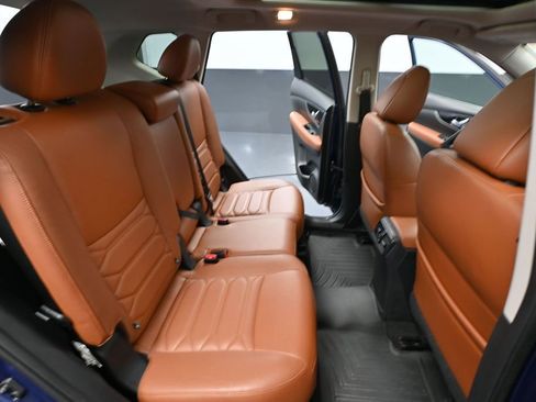 Used 2018 Nissan Rogue AWD image 41